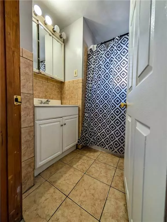 159 Warren AVE, Pawtucket, RI 02860