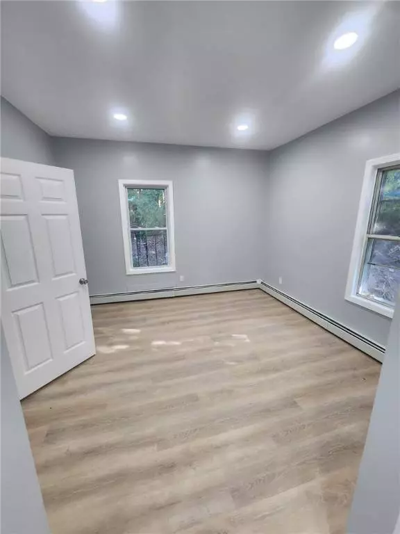 45 Ross ST, Providence, RI 02895