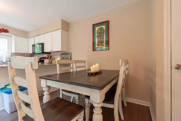 15 Loyalist Dr #15B, Uxbridge, MA 01569