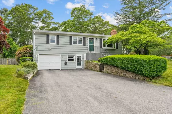 116 Clearview DR, North Kingstown, RI 02852