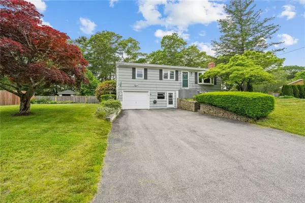 116 Clearview DR, North Kingstown, RI 02852