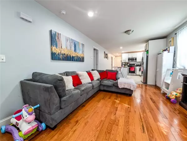 61 Marietta ST, Providence, RI 02904