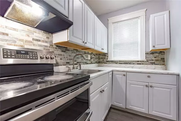 130 Chad Brown ST, Providence, RI 02908