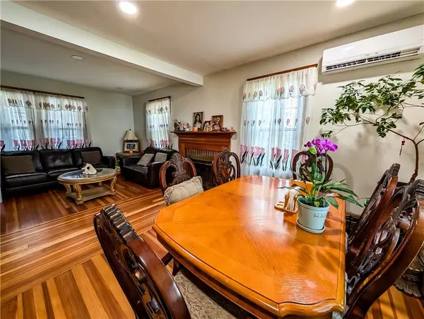 58 Richard ST, Cranston, RI 02910