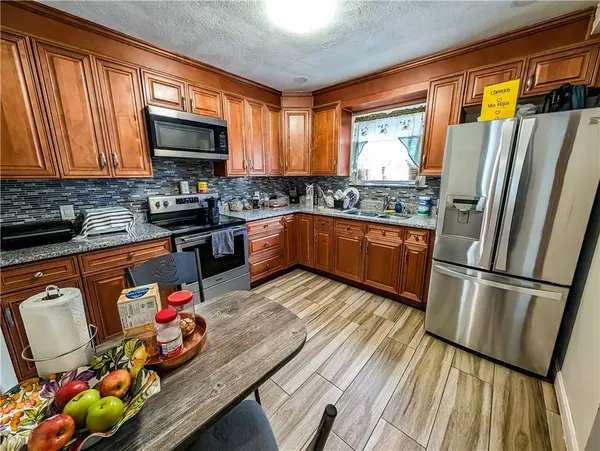 58 Richard ST, Cranston, RI 02910