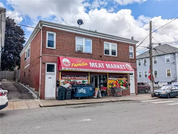 196 Pocasset AVE, Providence, RI 02909