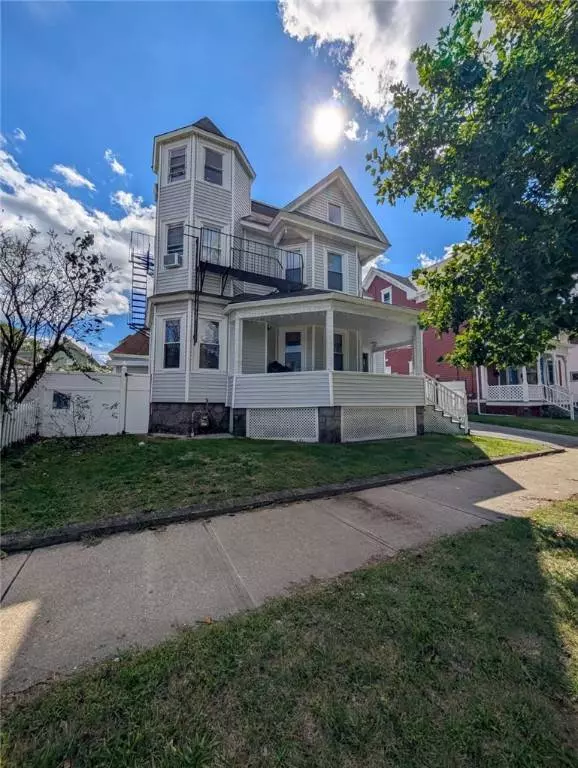 228 Washington AVE, Providence, RI 02905