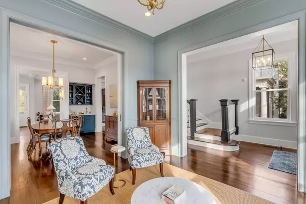 49 Ashley Ave, Charleston, SC 29401