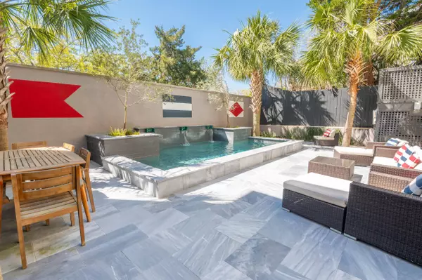 49 Ashley Ave, Charleston, SC 29401