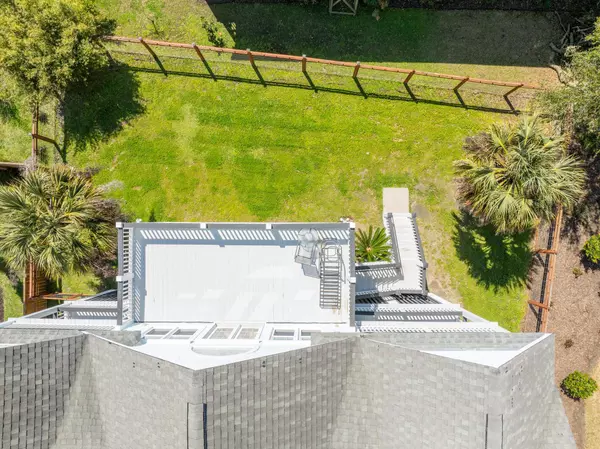 2107 Club View Ct, Charleston, SC 29412