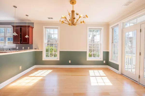 2107 Club View Ct, Charleston, SC 29412