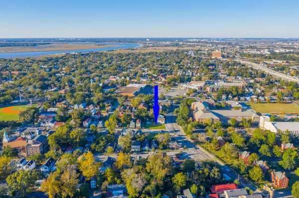 975 King St, Charleston, SC 29403