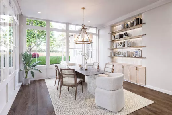 952 Mccants Dr, Mount Pleasant, SC 29464