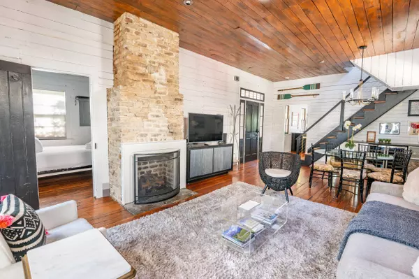 266 Ashley Ave, Charleston, SC 29403