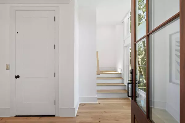 814 Palm Blvd, Isle Of Palms, SC 29451