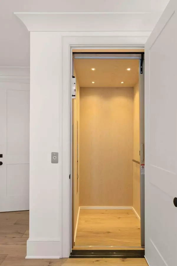 814 Palm Blvd, Isle Of Palms, SC 29451