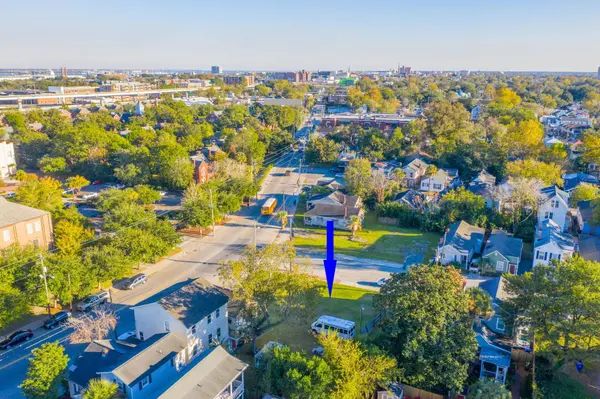 975 King St, Charleston, SC 29403
