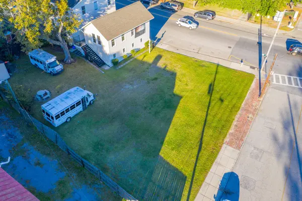 975 King St, Charleston, SC 29403