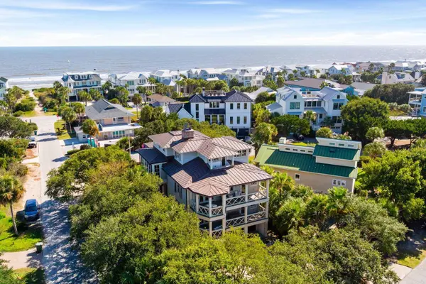 3 7th Ave, Isle Of Palms, SC 29451