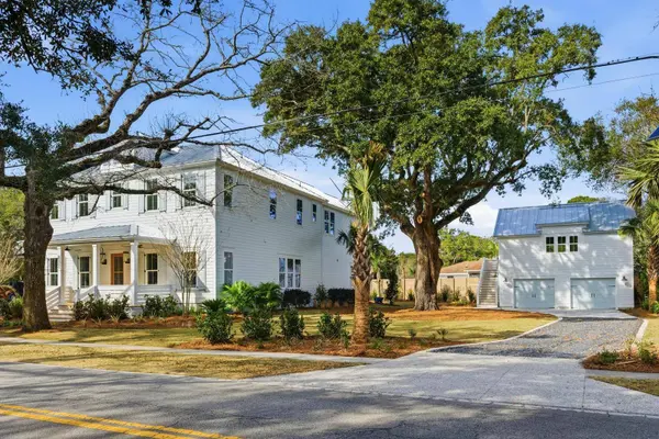 832 Mccants Dr, Mount Pleasant, SC 29464