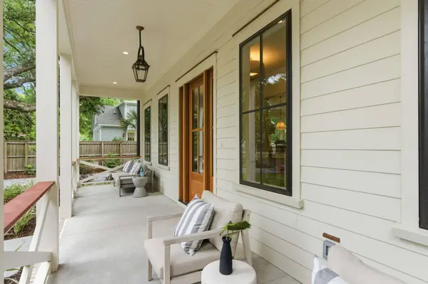 677 Ferry St, Mount Pleasant, SC 29464