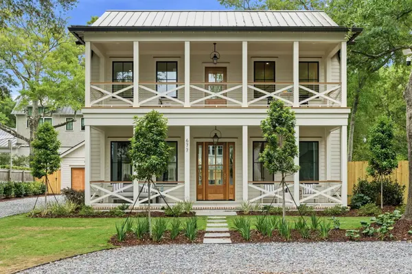 677 Ferry St, Mount Pleasant, SC 29464