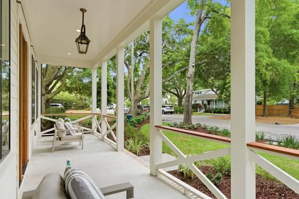 677 Ferry St, Mount Pleasant, SC 29464