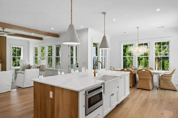 914 Lakeview Dr, Mount Pleasant, SC 29464