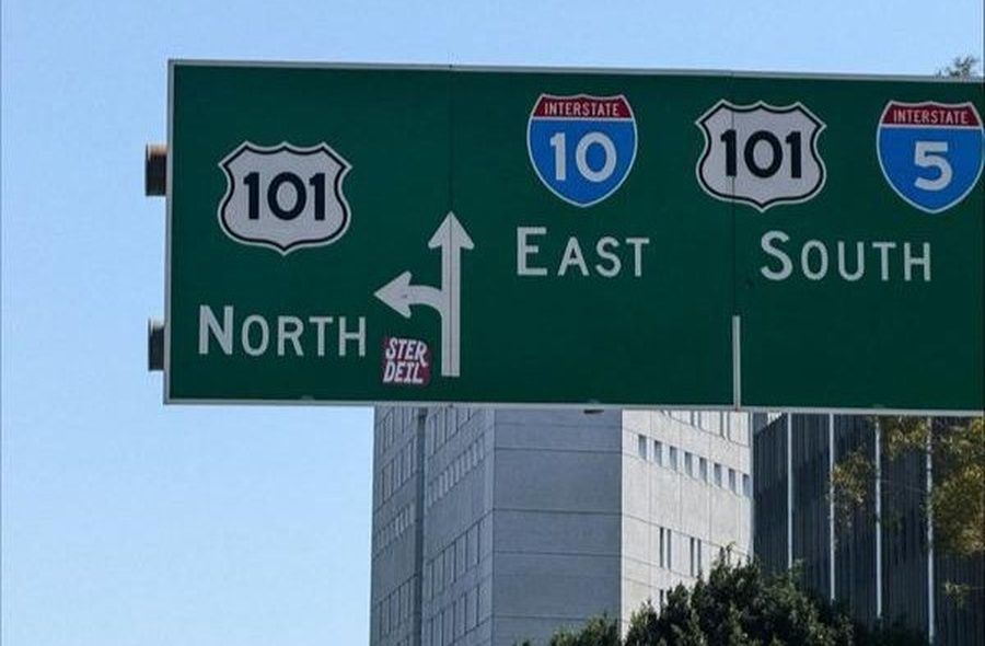 California interstate sign pointing toward Portland relocation routes