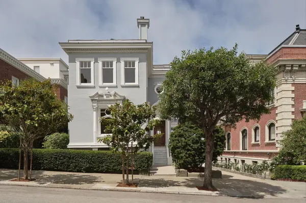 Inside a Palatial Period Home in Presidio Heights