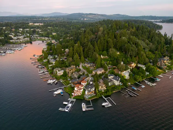 Lake Oswego vs West Hills: Which Luxury Area Fits You?