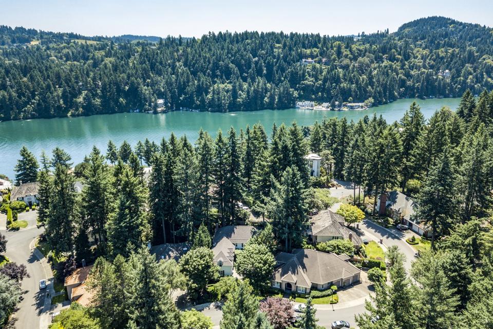 lake oswego properties