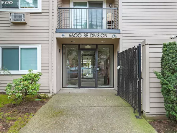 6600 SE DIVISION ST #106, Portland, OR 97206