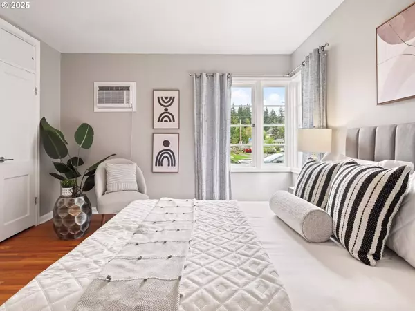 3329 NE 89TH AVE, Portland, OR 97220