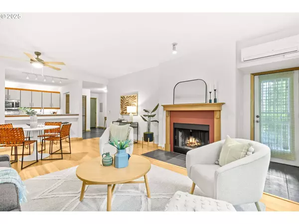 1710 S HARBOR WAY #201, Portland, OR 97201