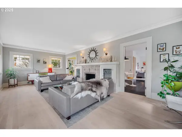 2532 NE 49TH AVE, Portland, OR 97213