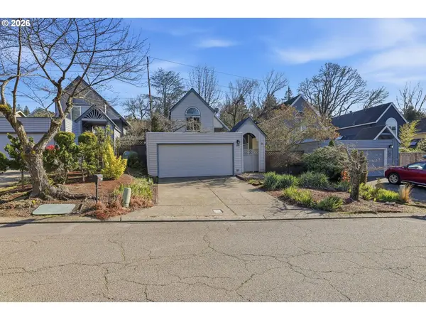 111 KINGSGATE RD, Lake Oswego, OR 97035