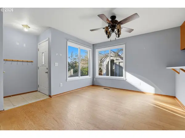 111 KINGSGATE RD, Lake Oswego, OR 97035