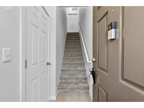 15320 SW WARBLER WAY #104, Beaverton, OR 97007