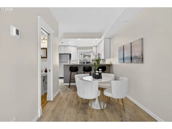 4934 SW 1ST AVE, Portland, OR 97239