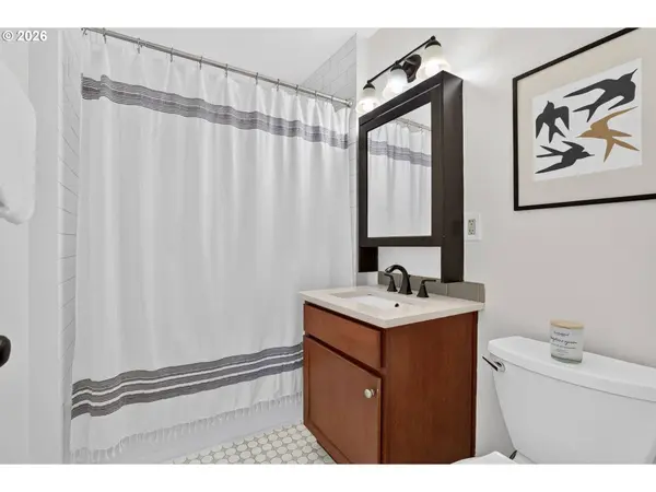 4440 NE 77TH AVE, Portland, OR 97218