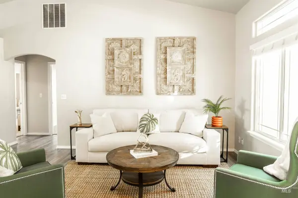 5319 Weston Ave, Caldwell, ID 83607-1909