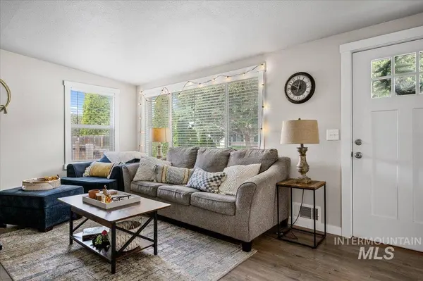 5613 W Gage St, Boise, ID 83706-1325