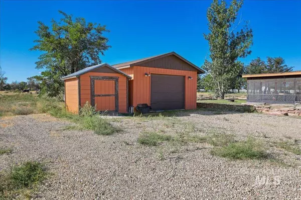 26197 Reed Ln, Wilder, ID 83676-5705