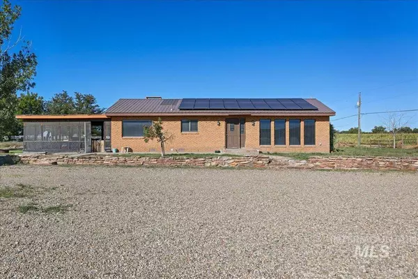 26197 Reed Ln, Wilder, ID 83676-5705