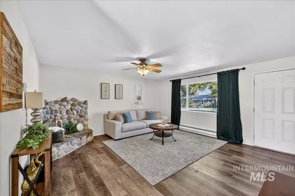 10335 W Mossywood St, Boise, ID 83709-6727