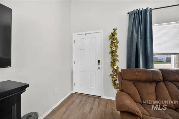 11130 W Peterborough St, Nampa, ID 83651-1010