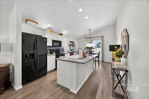 11130 W Peterborough St, Nampa, ID 83651-1010