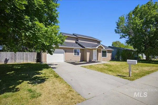 112 Barbara Dr, Middleton, ID 83644-5758
