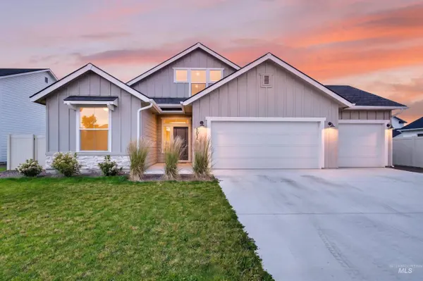 5015 Endicott Dr, Caldwell, ID 83605-1110